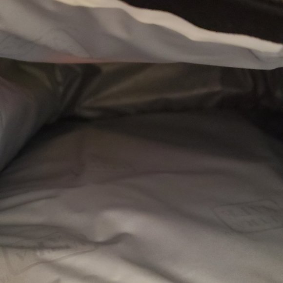 Insulated Lunch Totes - Picture 9 of 12